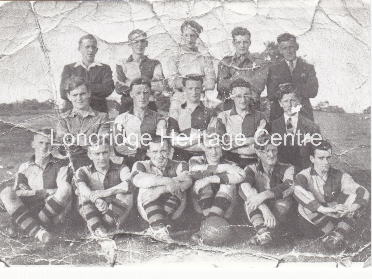 511A - Horns Lane Football Team - Picture of team - Unknown